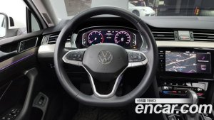 Volkswagen Passat 2.0 TDI Prestige 2021 года из Южной Кореи
