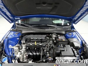 Hyundai AVANTE 1.6 2021 года из Южной Кореи