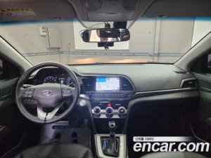 Hyundai AVANTE 1.6 2020 года из Южной Кореи