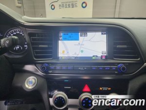 Hyundai AVANTE 1.6 2020 года из Южной Кореи