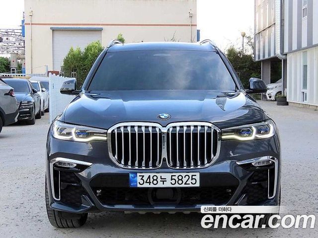 BMW X7 xDrive 40i M Sport 6인승 2021 года из Кореи