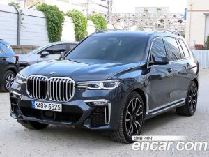 BMW X7 xDrive 40i M Sport 6인승 2021 года из Южной Кореи