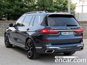 BMW X7 xDrive 40i M Sport 6인승 2021 года из Южной Кореи