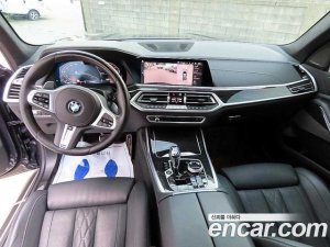 BMW X7 xDrive 40i M Sport 6인승 2021 года из Южной Кореи
