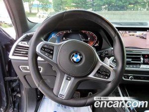 BMW X7 xDrive 40i M Sport 6인승 2021 года из Южной Кореи