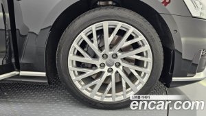 Audi A8 55 TFSI 4WD LWB 2020 года из Южной Кореи