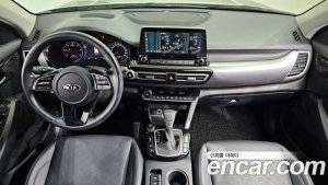 Kia Seltos Дизель 1.6 2WD 2021 года из Южной Кореи