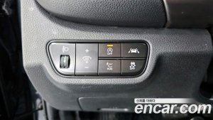 Kia Seltos Дизель 1.6 2WD 2021 года из Южной Кореи