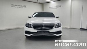 Mercedes-Benz E-Class E300e 4MATIC Exclusive 2020 года из Южной Кореи