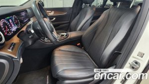 Mercedes-Benz E-Class E300e 4MATIC Exclusive 2020 года из Южной Кореи