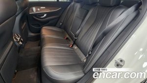 Mercedes-Benz E-Class E300e 4MATIC Exclusive 2020 года из Южной Кореи