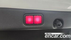 Mercedes-Benz E-Class E300e 4MATIC Exclusive 2020 года из Южной Кореи