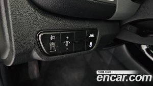 Kia Seltos Бензин 1.6 Turbo 2WD 2022 года из Южной Кореи