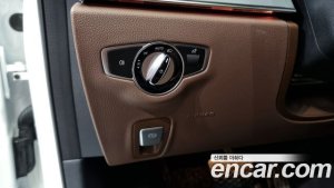 Mercedes-Benz E-Class E250 Avantgarde 2021 года из Южной Кореи