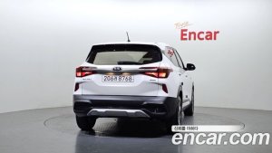 Kia Seltos Бензин 1.6 Turbo 2WD 2022 года из Южной Кореи