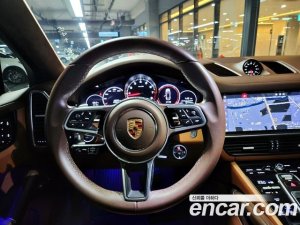 Porsche Cayenne 3.0 Coupe 2020 года из Южной Кореи
