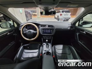 Volkswagen Tiguan 2.0 TDI 4모션 Prestige 2020 года из Южной Кореи