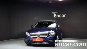 Mercedes-Benz E-Class E300 4MATIC AMG Line 2020 года из Южной Кореи