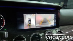 Mercedes-Benz E-Class E300 4MATIC AMG Line 2020 года из Южной Кореи