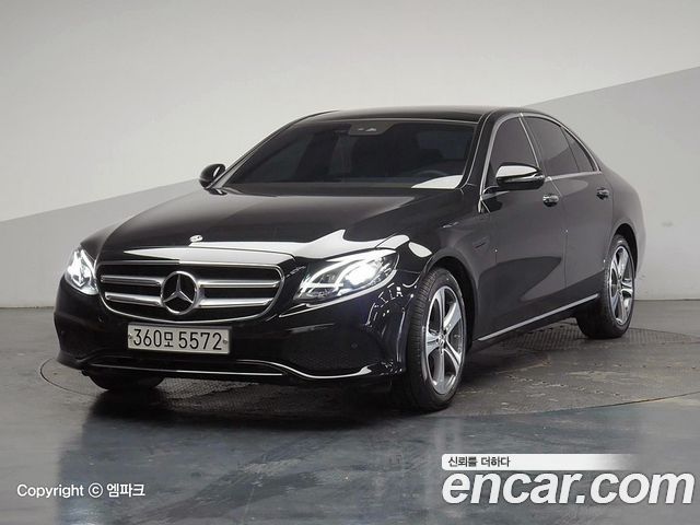 Mercedes-Benz E-Class E300 Avantgarde 2019 года из Кореи