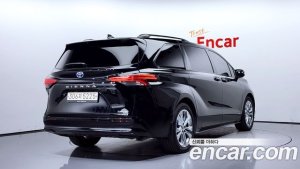 Toyota Sienna 2.5 HYBRID 2WD 2021 года из Южной Кореи