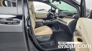 Toyota Sienna 2.5 HYBRID 2WD 2021 года из Южной Кореи