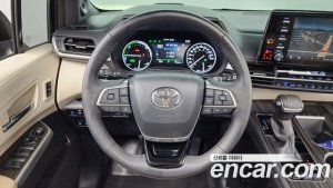 Toyota Sienna 2.5 HYBRID 2WD 2021 года из Южной Кореи