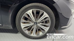 Kia K8 Signature 2022 года из Южной Кореи
