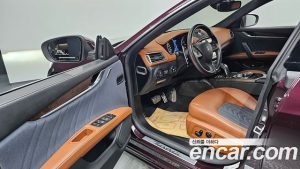 Maserati Ghibli 3.0 GranLusso 2020 года из Южной Кореи