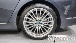 BMW 7-Series 740Li xDrive Design Pure Excellence 2020 года из Южной Кореи