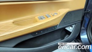 BMW 7-Series 740Li xDrive Design Pure Excellence 2020 года из Южной Кореи