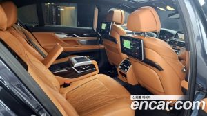 BMW 7-Series 740Li xDrive Design Pure Excellence 2020 года из Южной Кореи