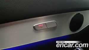 Mercedes-Benz GLC-Class GLC300 4MATIC Premium 2020 года из Южной Кореи