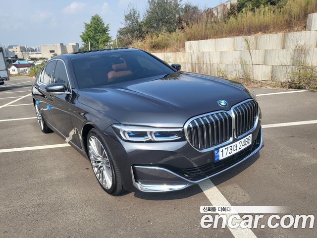 BMW 7-Series 730d xDrive Design Pure Excellence 2021 года из Кореи