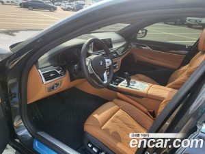 BMW 7-Series 730d xDrive Design Pure Excellence 2021 года из Южной Кореи