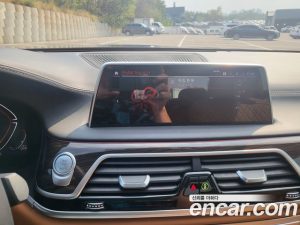 BMW 7-Series 730d xDrive Design Pure Excellence 2021 года из Южной Кореи