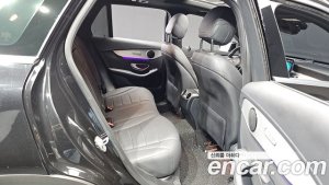 Mercedes-Benz GLC-Class GLC300e 4MATIC 2021 года из Южной Кореи