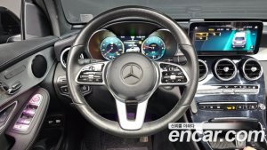 Mercedes-Benz GLC-Class GLC300e 4MATIC 2021 года из Южной Кореи