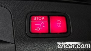 Mercedes-Benz GLC-Class GLC300e 4MATIC 2021 года из Южной Кореи