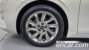 Hyundai Grandeur Calligraphy 2022 года из Южной Кореи