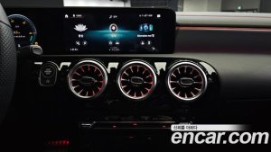 Mercedes-Benz CLA-Class CLA250 4MATIC 2021 года из Южной Кореи