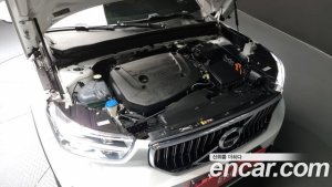 Volvo XC40 B4 Inscription 2021 года из Южной Кореи