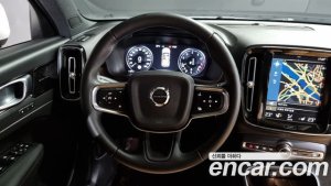 Volvo XC40 B4 Inscription 2021 года из Южной Кореи
