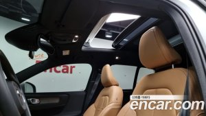 Volvo XC40 B4 Inscription 2021 года из Южной Кореи