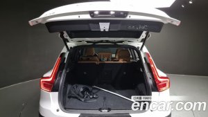 Volvo XC40 B4 Inscription 2021 года из Южной Кореи