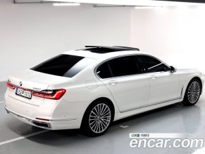 BMW 7-Series 740Li xDrive Design Pure Excellence 2021 года из Южной Кореи