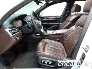 BMW 7-Series 740Li xDrive Design Pure Excellence 2021 года из Южной Кореи