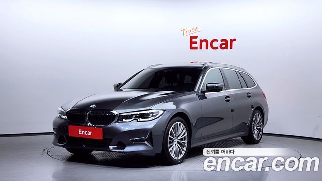 BMW 3-Series 320i Touring Luxury 2021 года из Кореи
