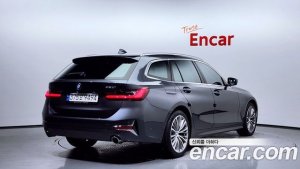 BMW 3-Series 320i Touring Luxury 2021 года из Южной Кореи