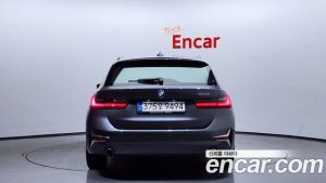 BMW 3-Series 320i Touring Luxury 2021 года из Южной Кореи